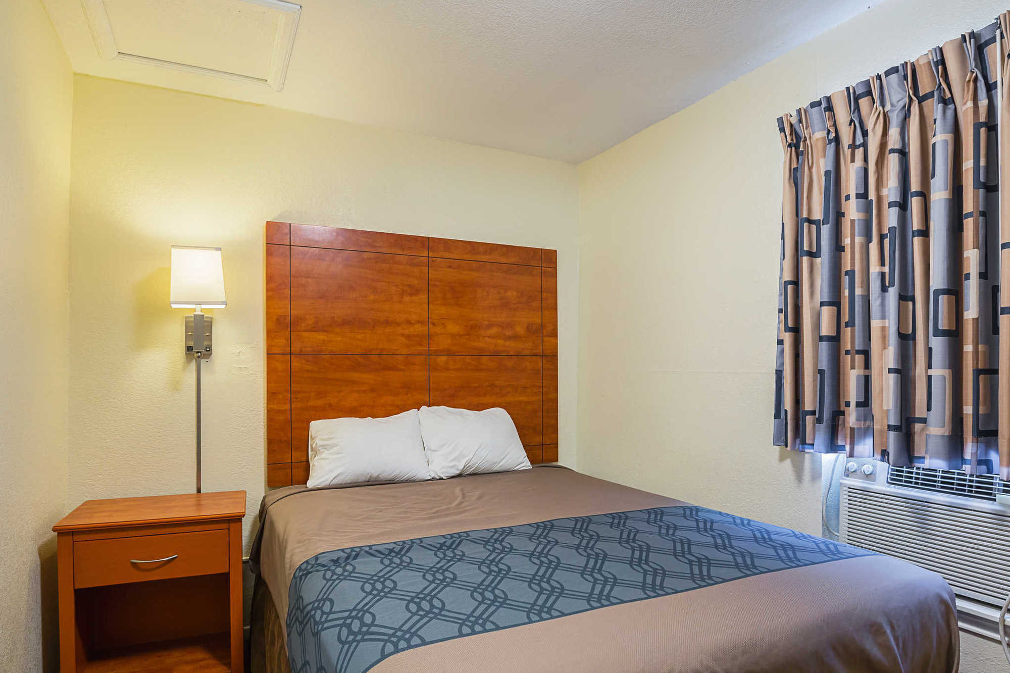 Econo Lodge Huntsville- University Area Værelse billede